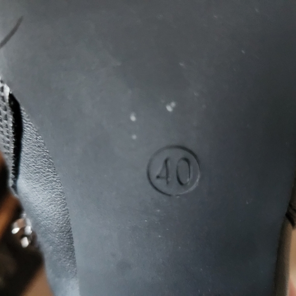 Chunky heel boots - Picture 3 of 3